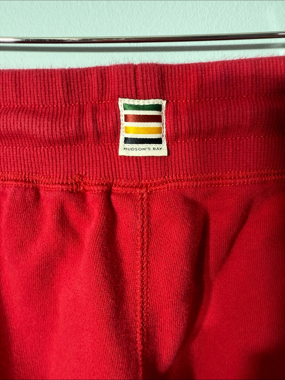 Hudson’s Bay Team Canada Olympic Shorts Red Women’s Medium - Picture 3 of 9